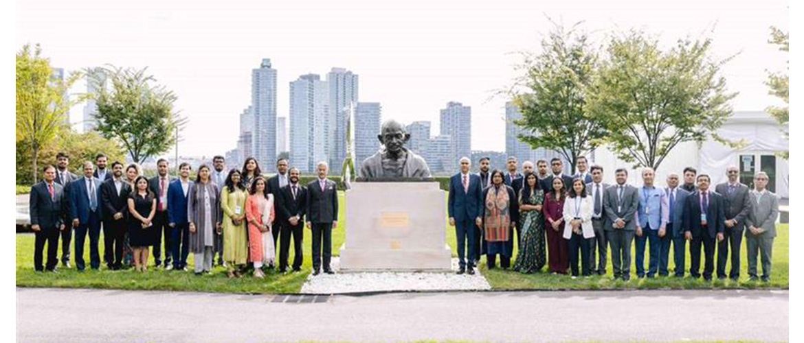 External Affairs Minister, Dr. S. Jaishankar, with the team of  Permanent Mission of India